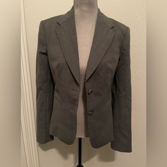 The Limited Jackets & Blazers - Vintage The Limited Grey “Perfect Travel” Suit Blazer - Sz 4